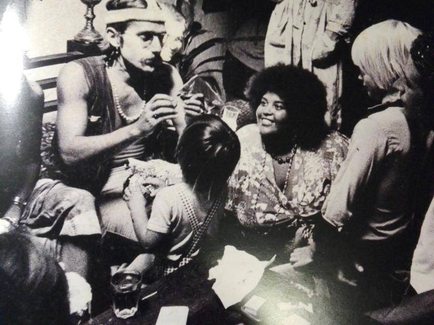 En las primeras fiestas de Ibiza, hippies y niños compartían espacio