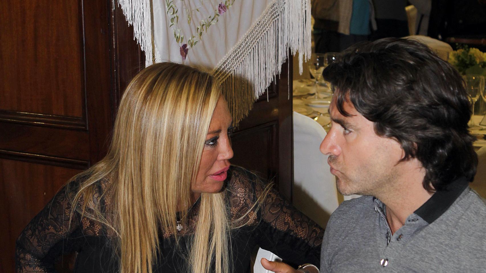 La colaboradora de televisión y su exrepresentante mantienen un largo y duro litigio.