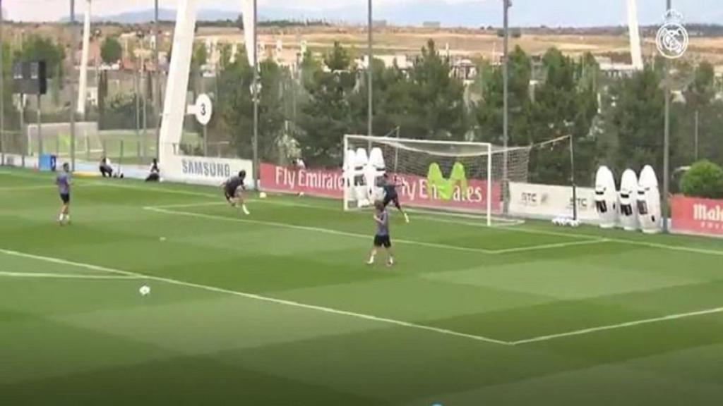 Ramos marca un gol. Foto: Twitter (@sergioramos)