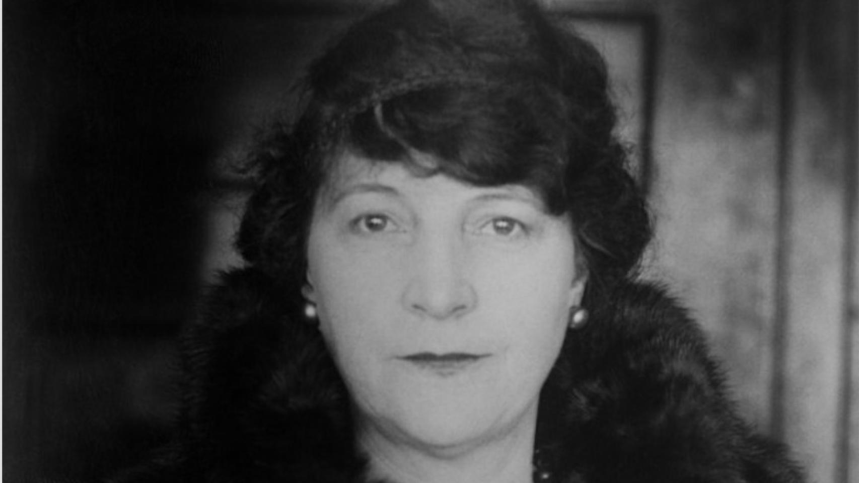 Lulu Hunt Peters, culpable.