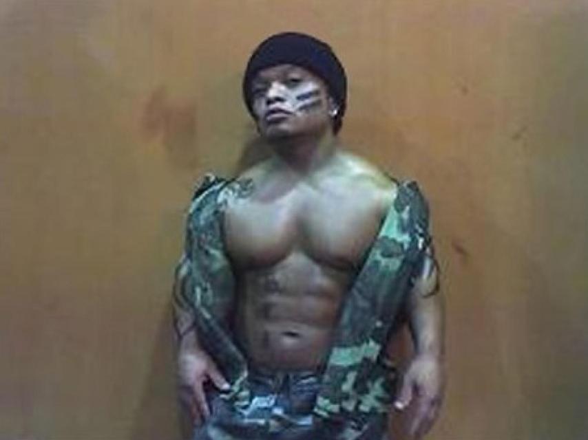 Juan actúa en despedidas de soltero. Dice ser una de las 3 únicas personas con acondroplasia en España que lo hace.