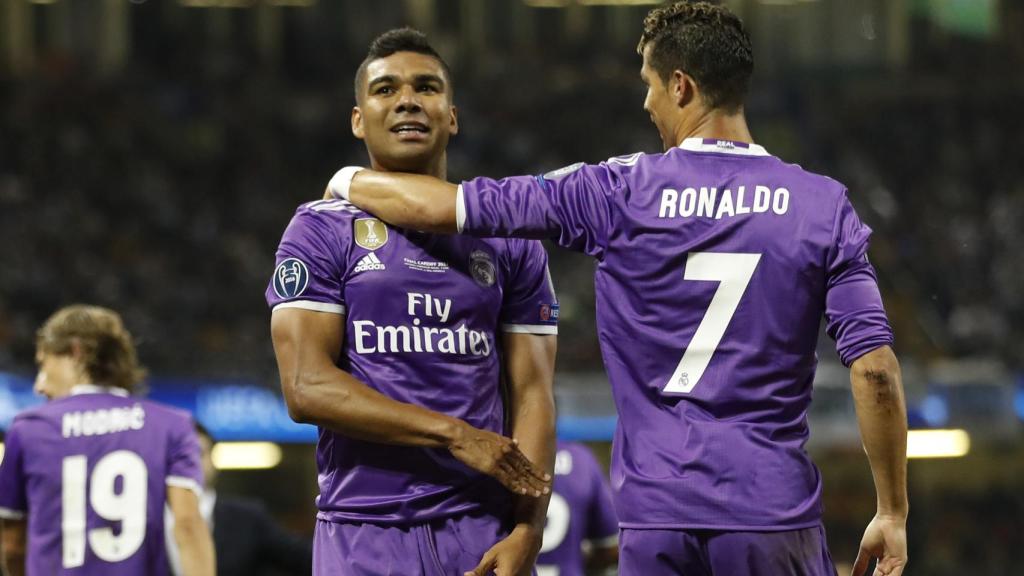 Casemiro celebra su gol.