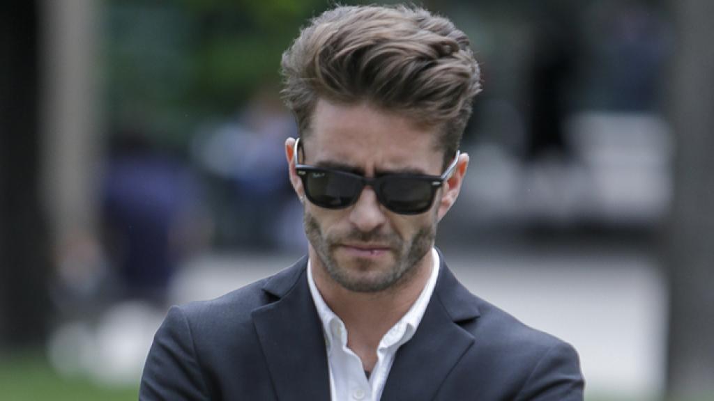 Pelayo Díaz, llegando a la capilla ardiente.