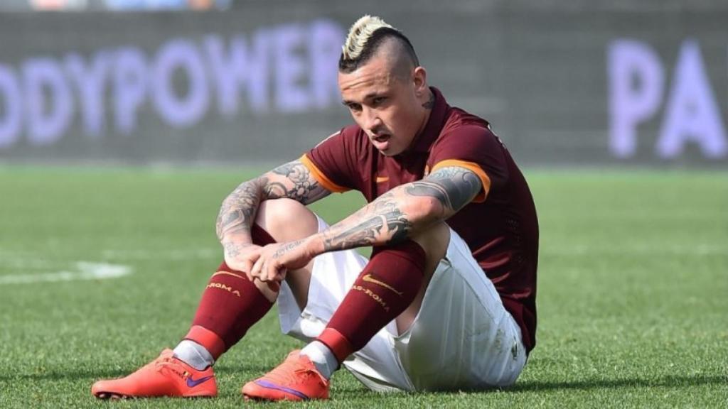 Nainggolan durante un encuentro de la Roma. Foto: @officialradja