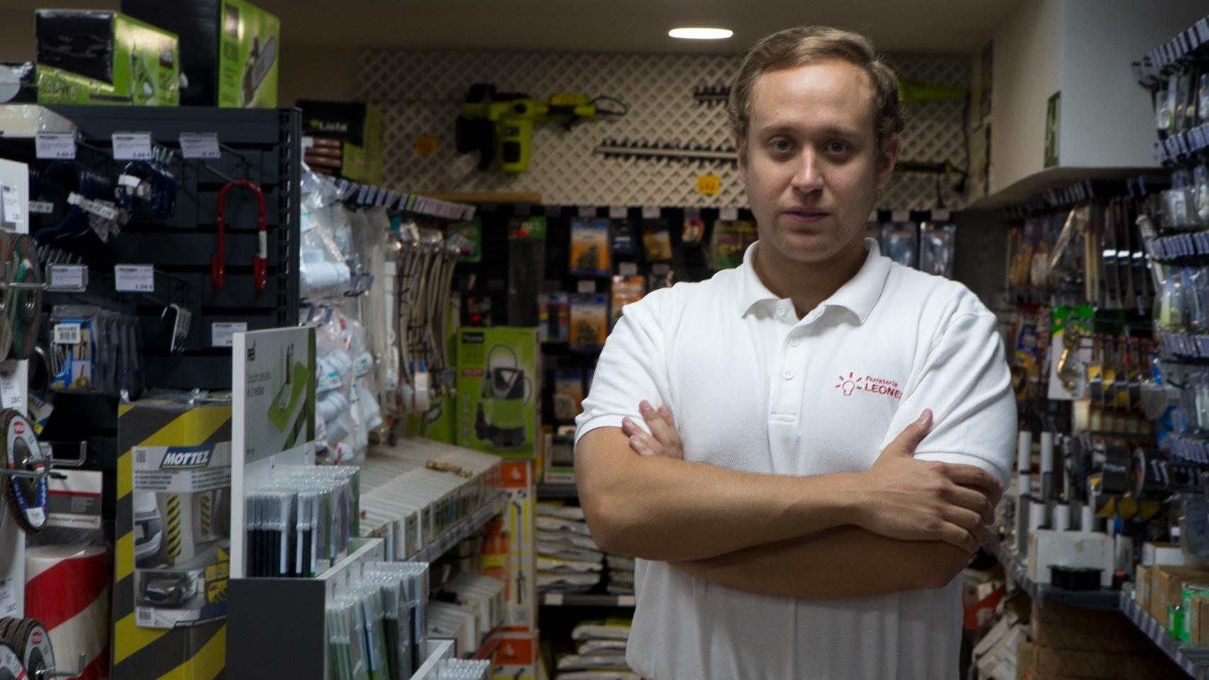 Eduardo González es el actual gerente de Ferretería Leonesa.