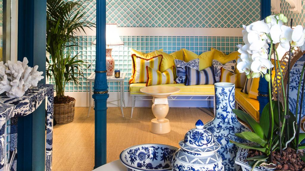 Espacio de Indietro, donde se mezclan el azul, el verde y el amarillo. | Foto: Casa Decor.