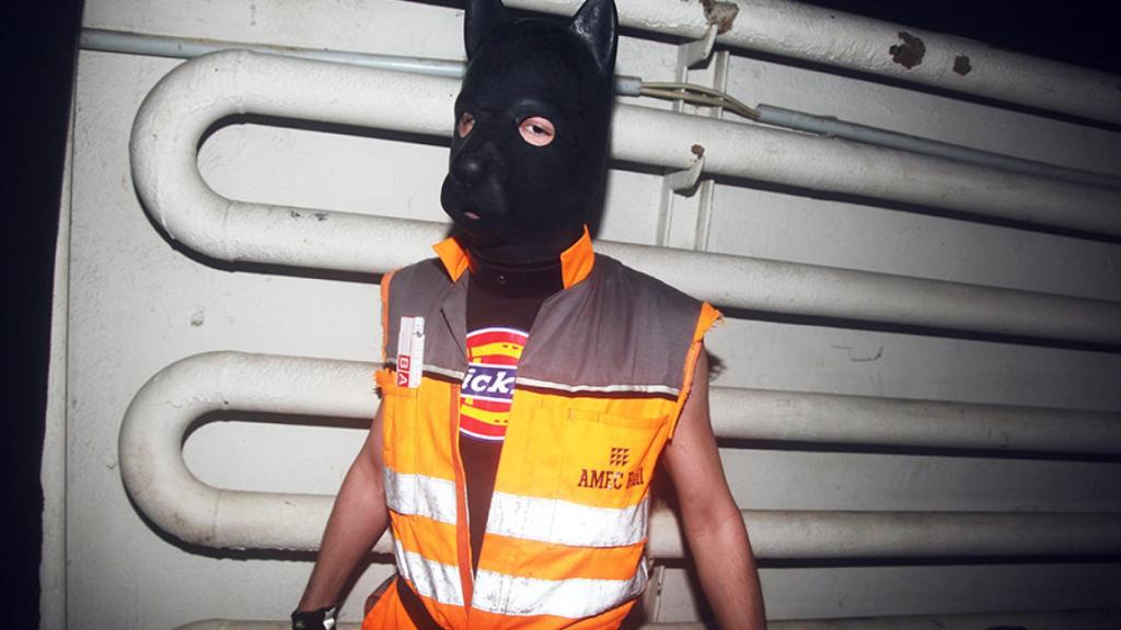 Las fiestas suelen estar organizadas en locales amplios con zonas para practicar sexo