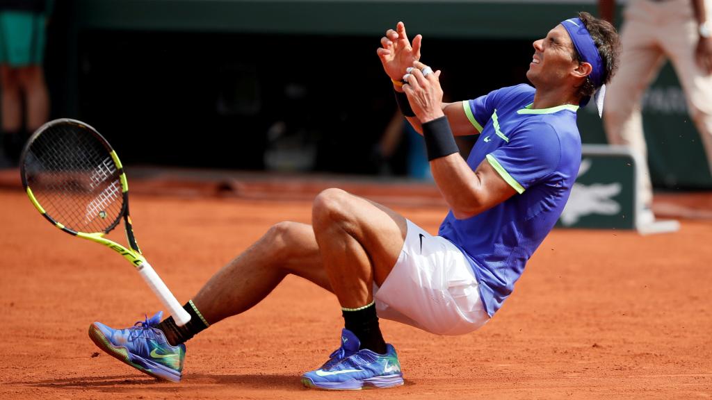 Nadal, tras el último punto de la final de Roland Garros.