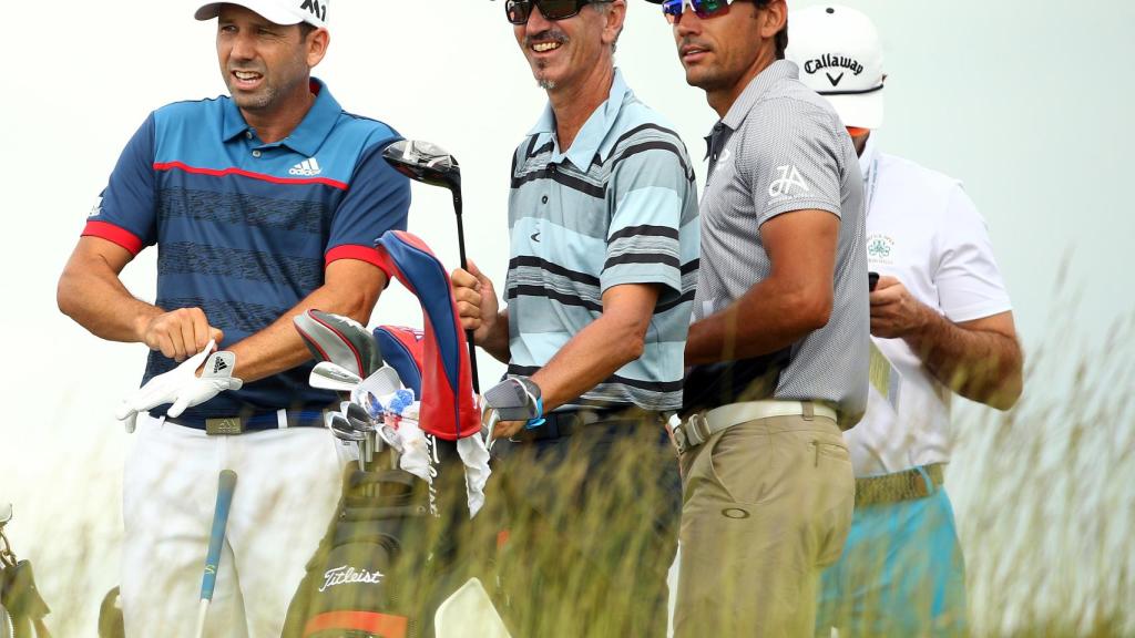 Sergio García junto a Rafa Cabrera-Bello en una vuelta de prácticas.