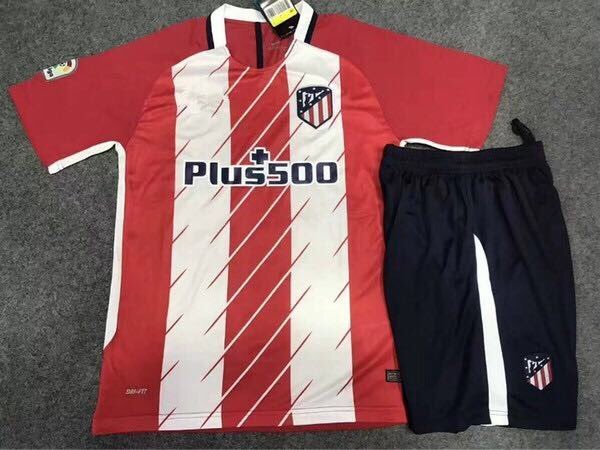 Equipación del Atlético de Madrid. Twitter (@CamisetasAtm)