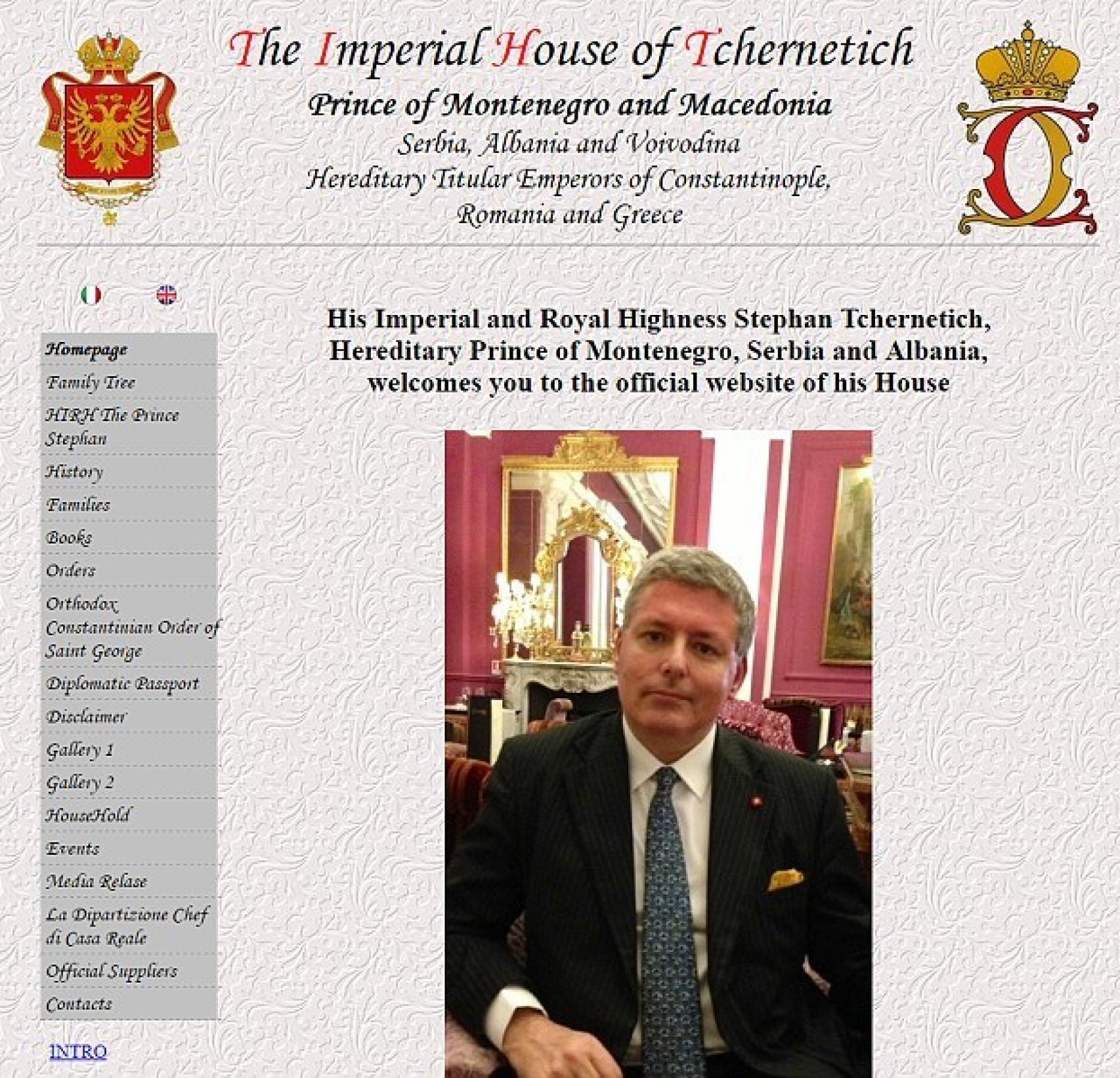 Página web falsa creada por el estafador.