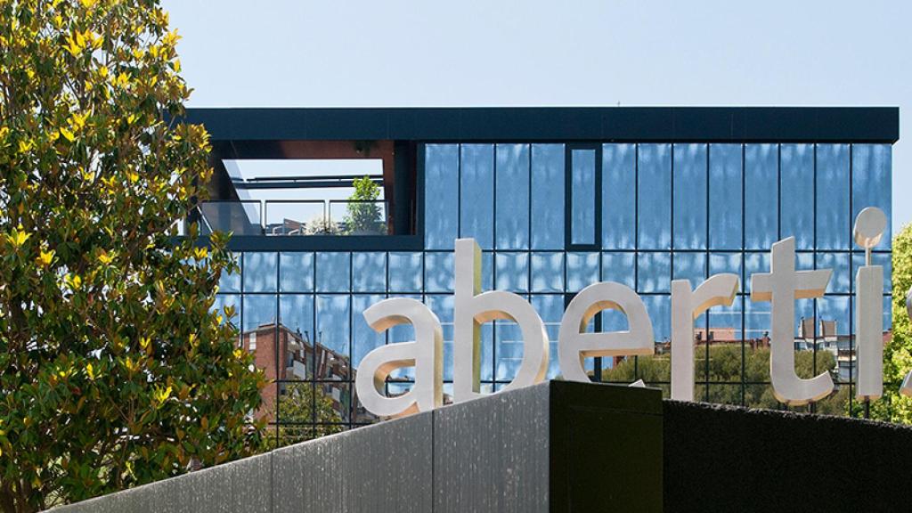 Bancos españoles financian la OPA de Atlantia sobre Abertis.