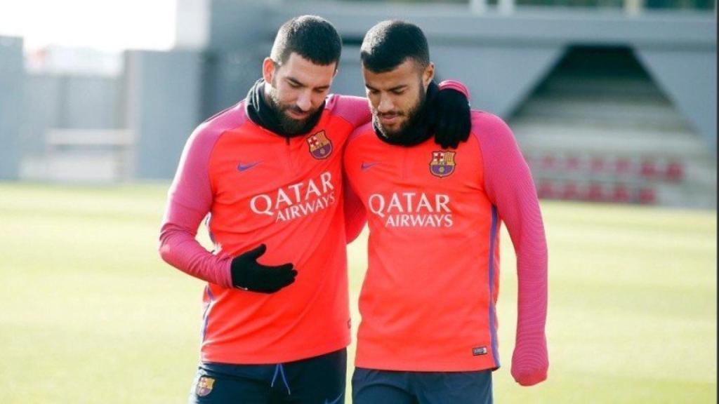 Arda y Rafinha en el entrenamiento del F.C Barcelona Foto: Twitter @ArdaTuran