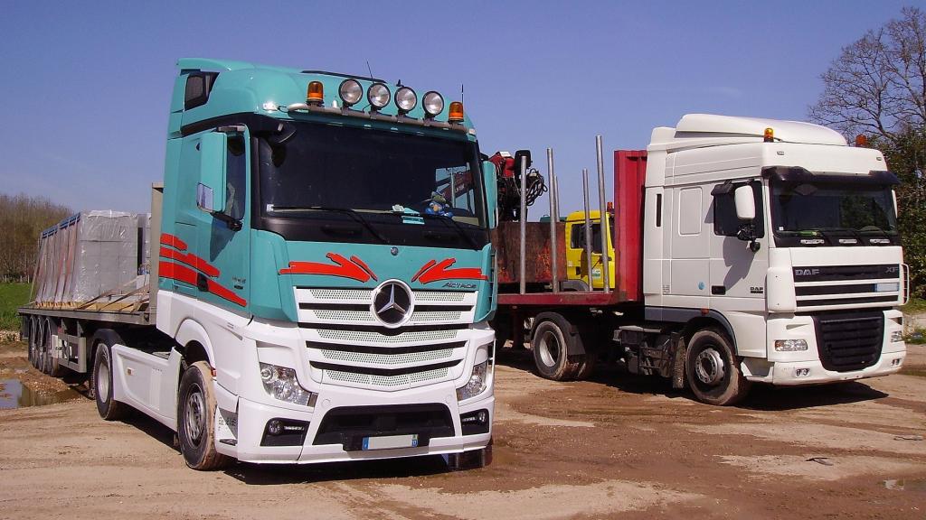 Camiones, por JPC24M en Flickr