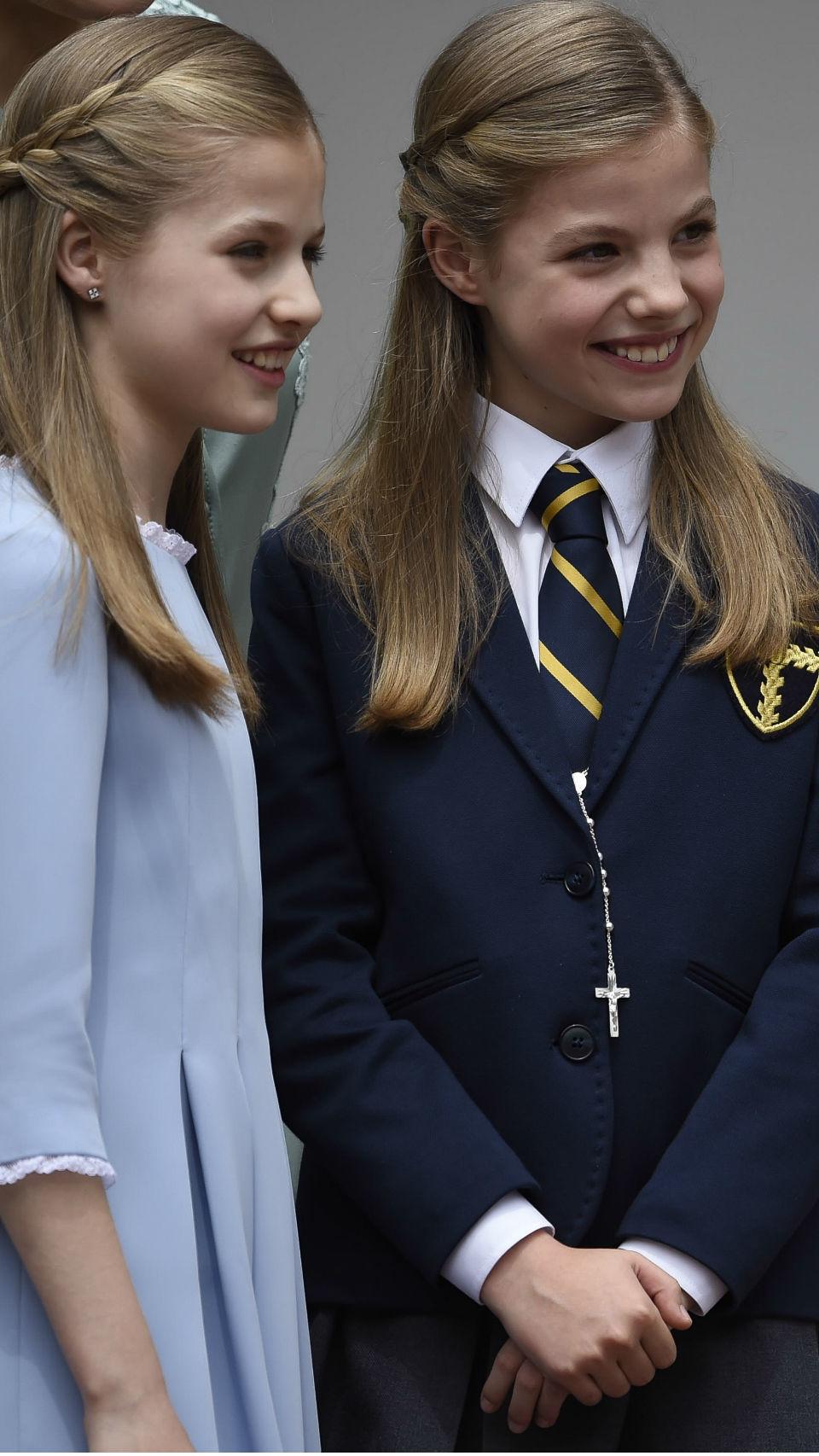 Las infantas Leonor y Sofía.