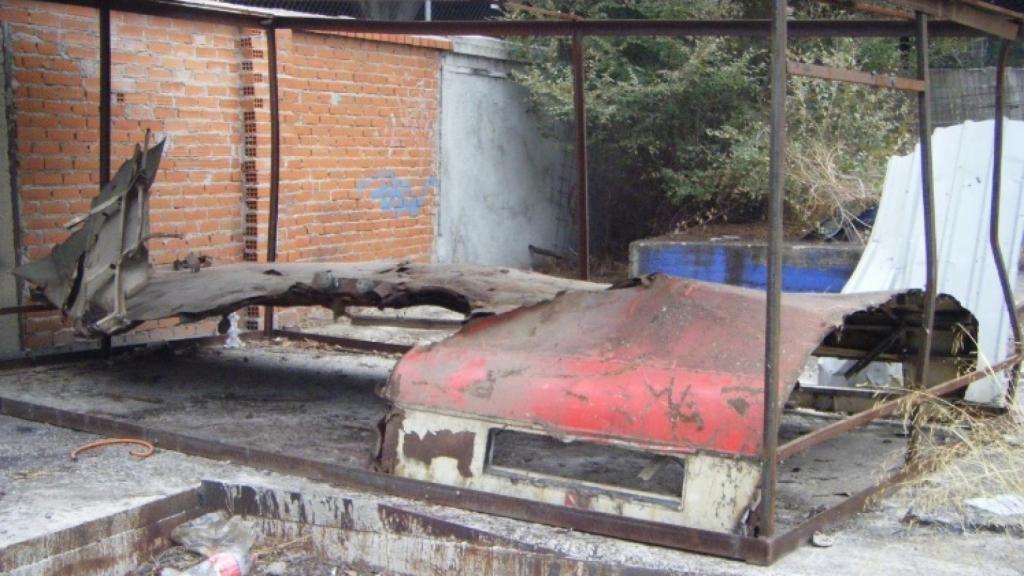 El recinto que guardaba los restos de Santa Eugenia destruido y saqueado el 22 de octubre de 2013 (foto del autor).
