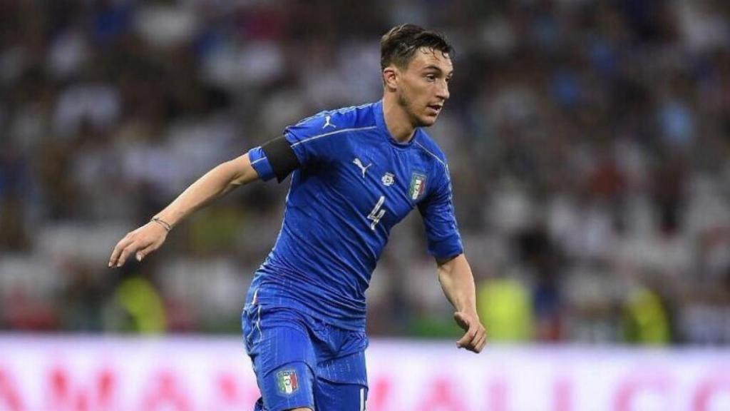 Matteo Darmian en un partido con la Selección de Italia. Foto: Twitter (@DarmianOfficial)