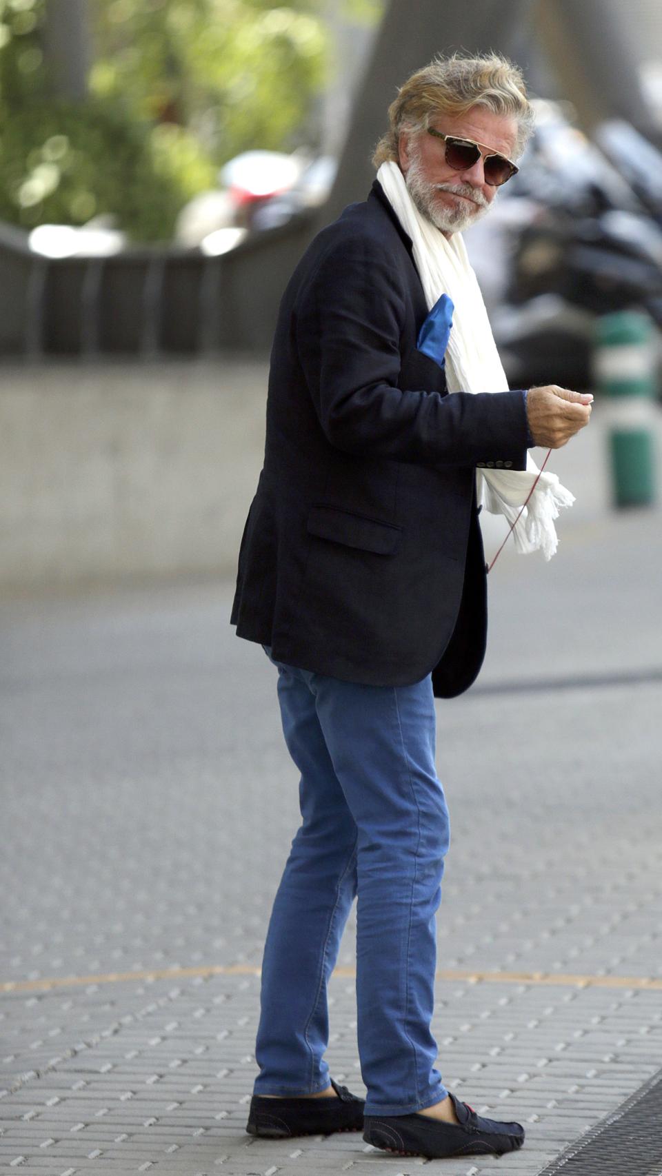 Bigote con su nuevo estilo.