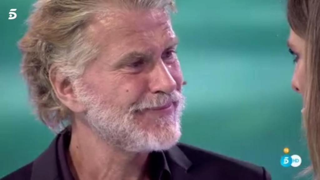 Edmundo, muy emocionado, responde a Sandra Barneda.