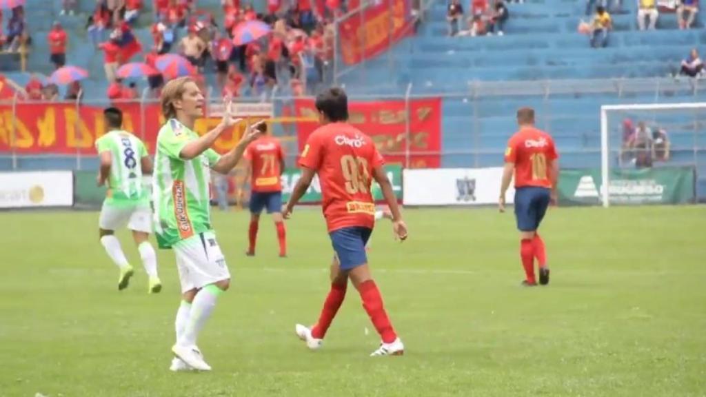 Michel Salgado responde a la afición culé