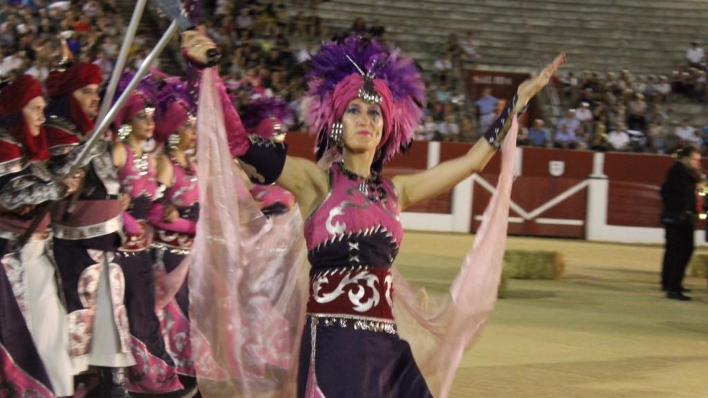Las espectaculares fotos de las fiestas de Moros y Cristianos en Alcázar de San Juan 12