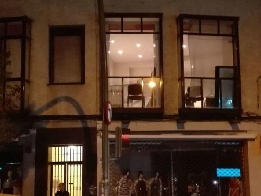 Durante toda la noche, los investigadores estuvieron en el despacho de Salas.