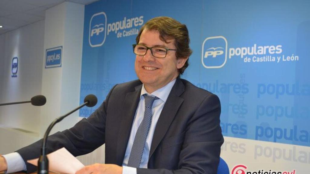 manueco pp castilla y leon presupuestos (2)