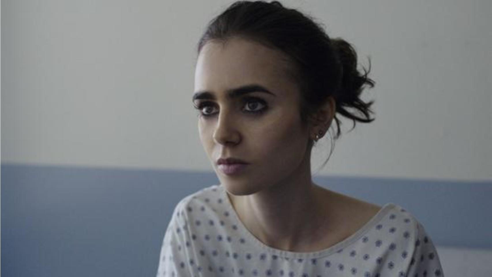 Lily Collins es la protagonista de Hasta los huesos