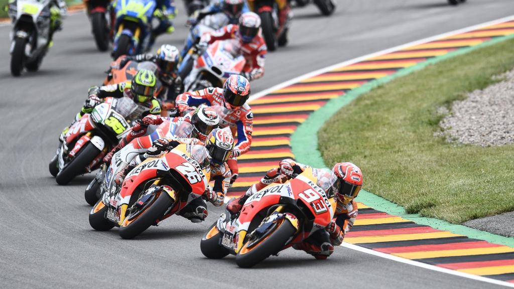Marc Márquez lidera las primeras vueltas de la carrera disputada en el circuito de Sachsenring