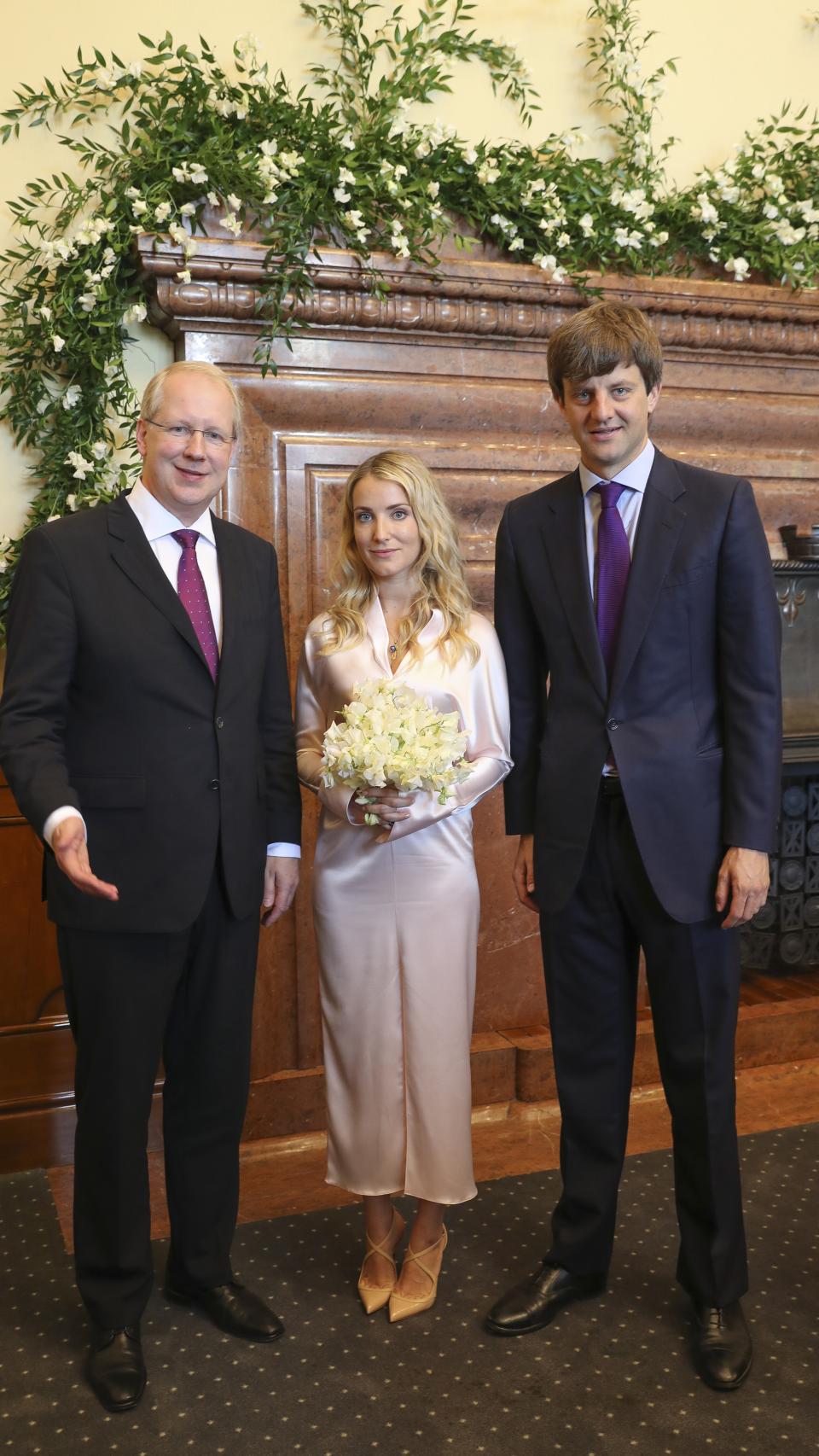 Ekaterina Malysheva y Ernsto Augusto de Hannover en la ceremonia civil.