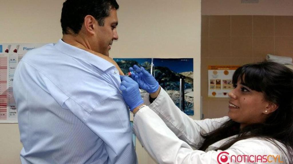 vacuna-gripe-alberto-castro