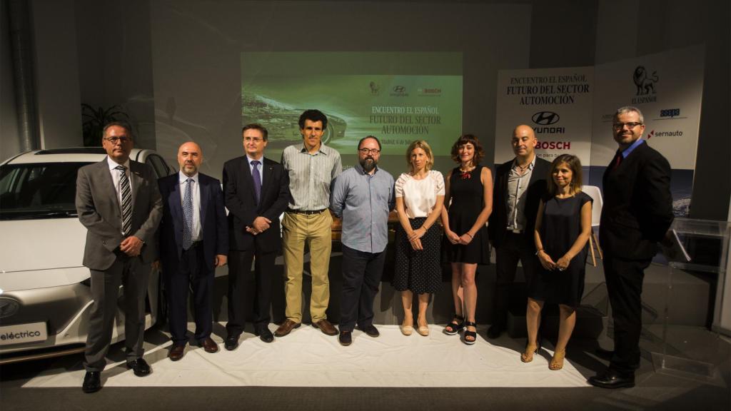 De izquierda a derecha: Ricardo Olalla, Carlos de la Cruz Molina, Javier Arboleda, Felipe Jiménez Alonso, Roberto Álvarez, Susana Gómez, Zaira Unzue, Javier Romo, Cecilia Medina Marín y Miguel Ángel Uriondo.