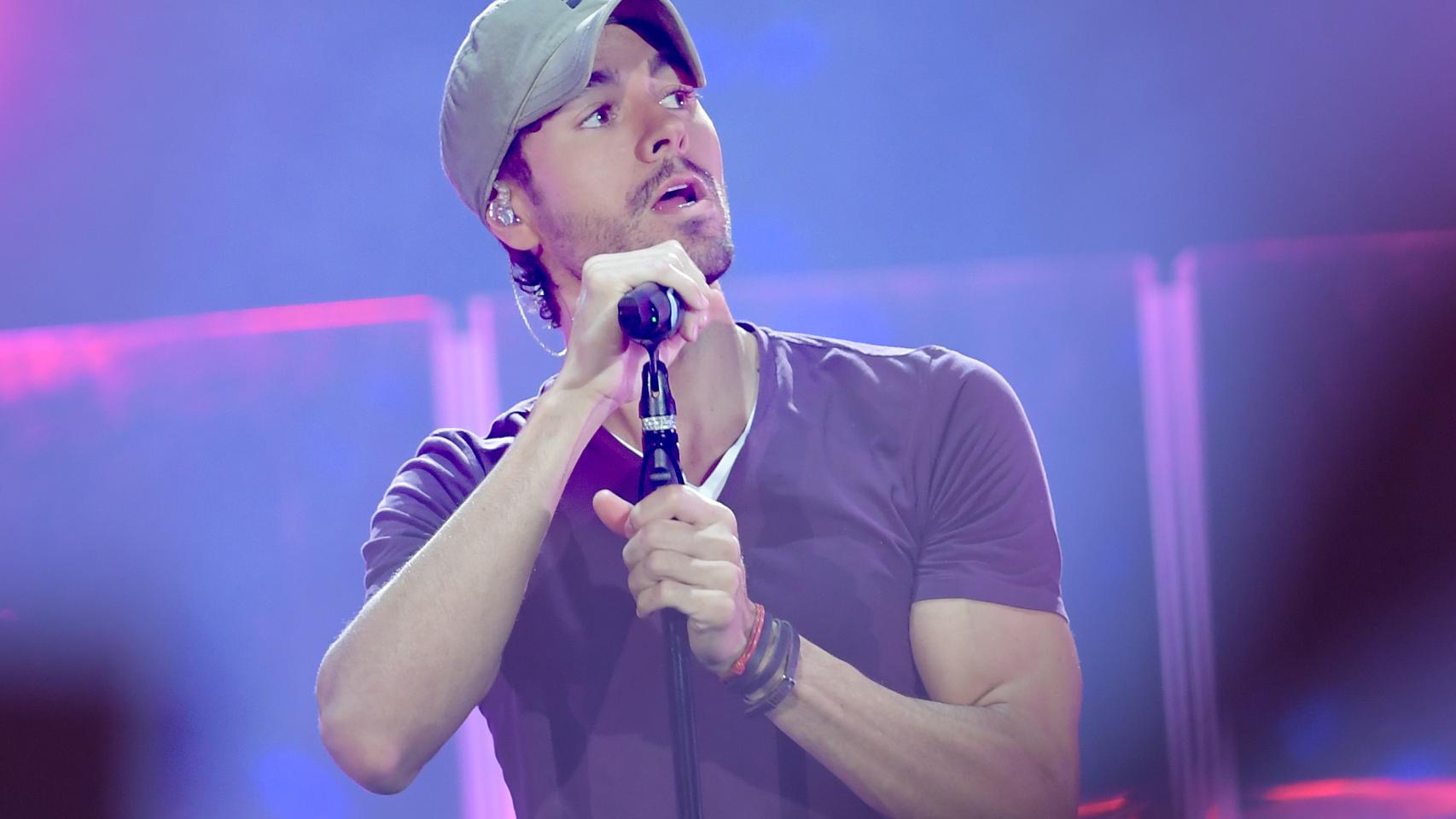 Enrique Iglesias.