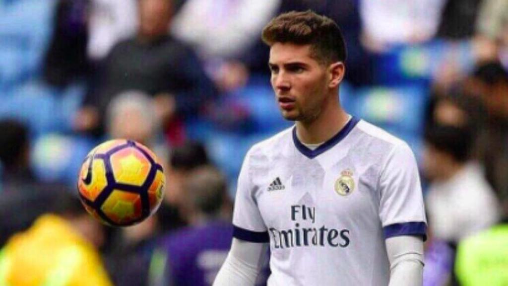 Luca Zidane, durante un calentamiento con el Madrid