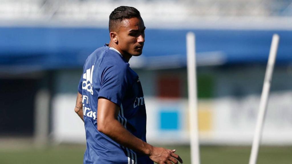 Danilo entrena al margen del grupo