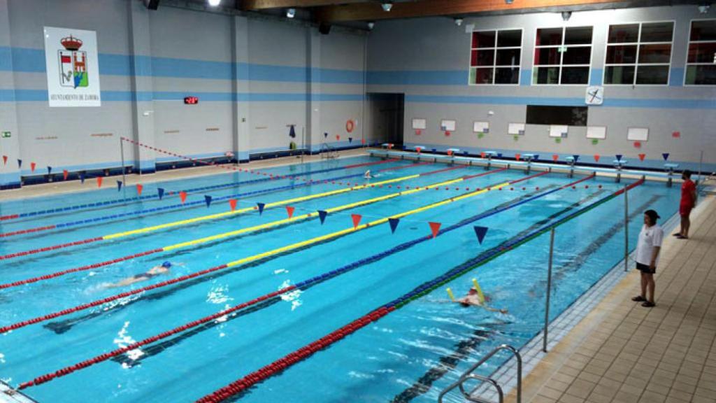 Piscina de Los Almendros