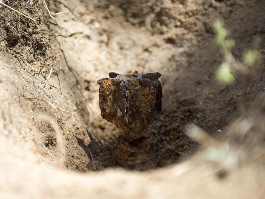 Uno de los artefactos sin explotar a las puertas del hospital madrileño.
