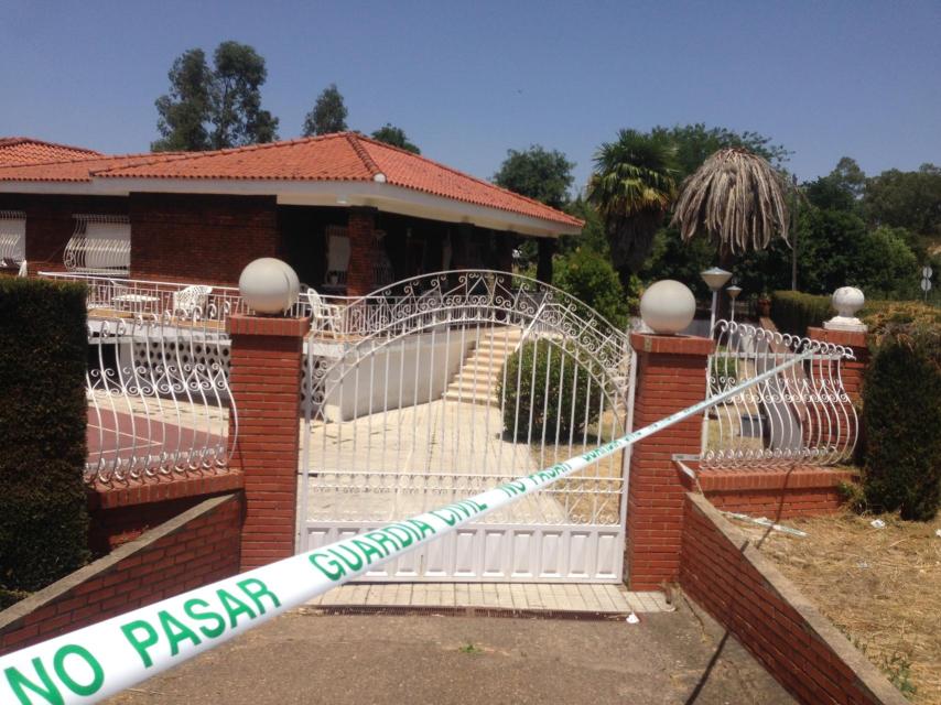 Este es el chalet donde residía Israel Vélez y donde agredió a su padre.