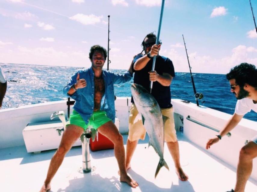 Pucho Suarez de Toledo con los miembros de Taburete en México.