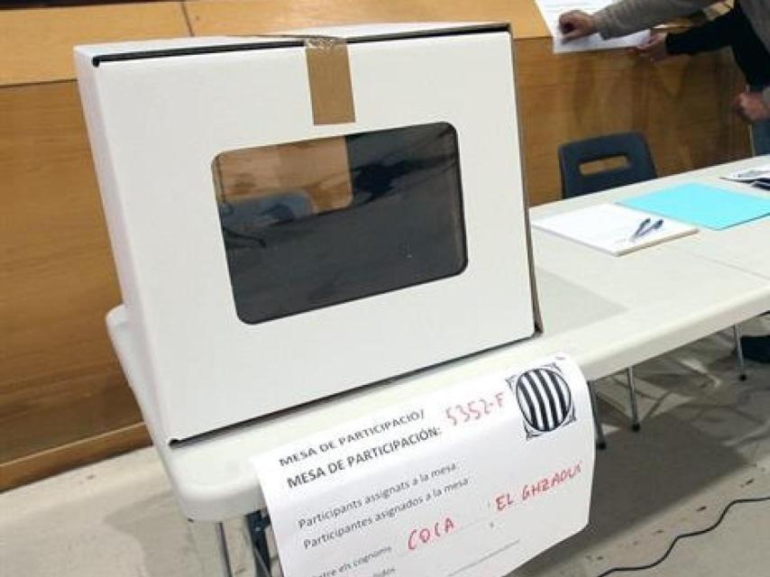 Urnas de cartón usadas el 9N