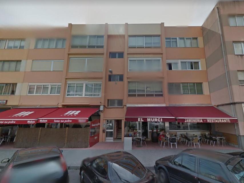 Una imagen del edificio donde vivía Miguel Valdueza, hallado muerto este lunes.