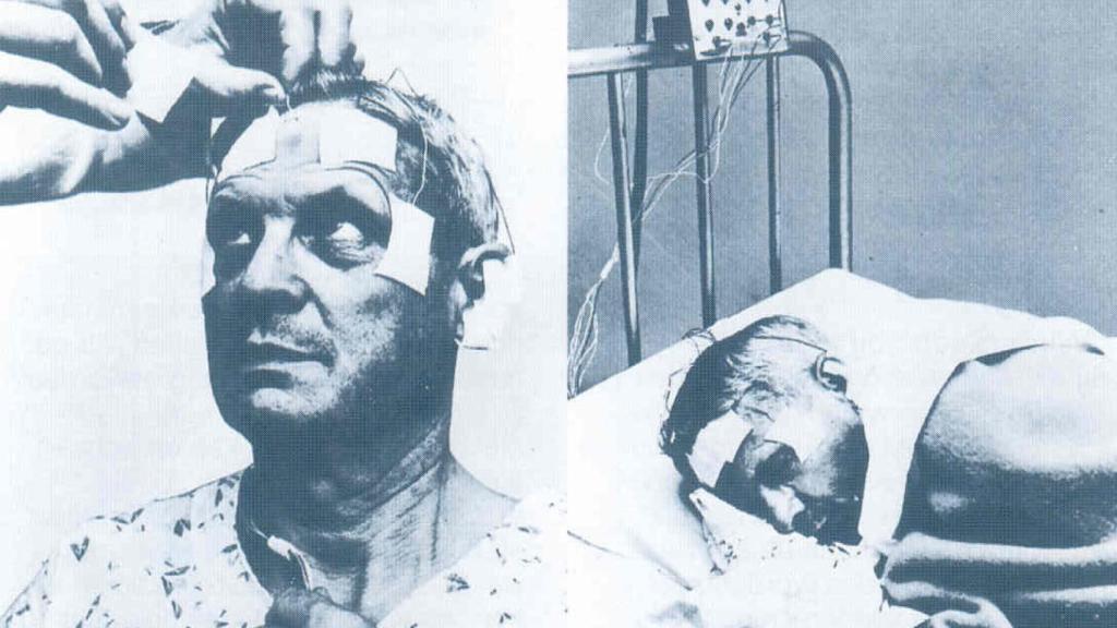 Nathaniel Kleitman sometiéndose a experimentos del sueño.