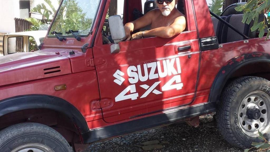 Luis, en la imagen, trabajaba con José en la planta de Airbus en Sevilla. Ambos eran aficionados al ciclismo.