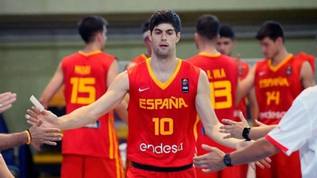 Santi Yusta en un partido con la selección española sub20. Foto: @acbcom