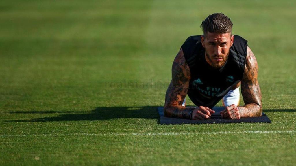 Sergio Ramos se entrenó en solitario en la instalaciones de la UCLA.
