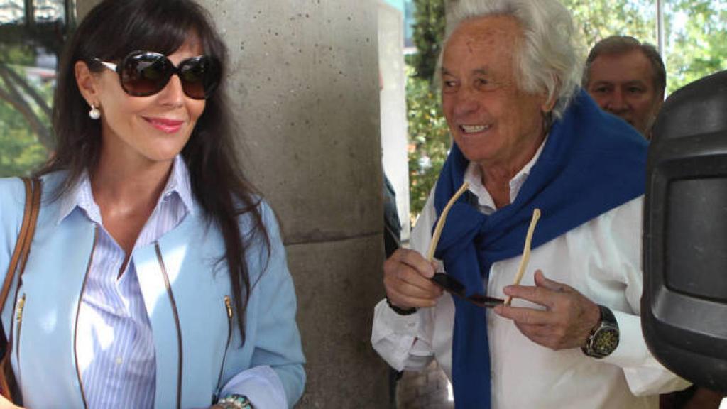 Concha Azuara y Palomo Linares.