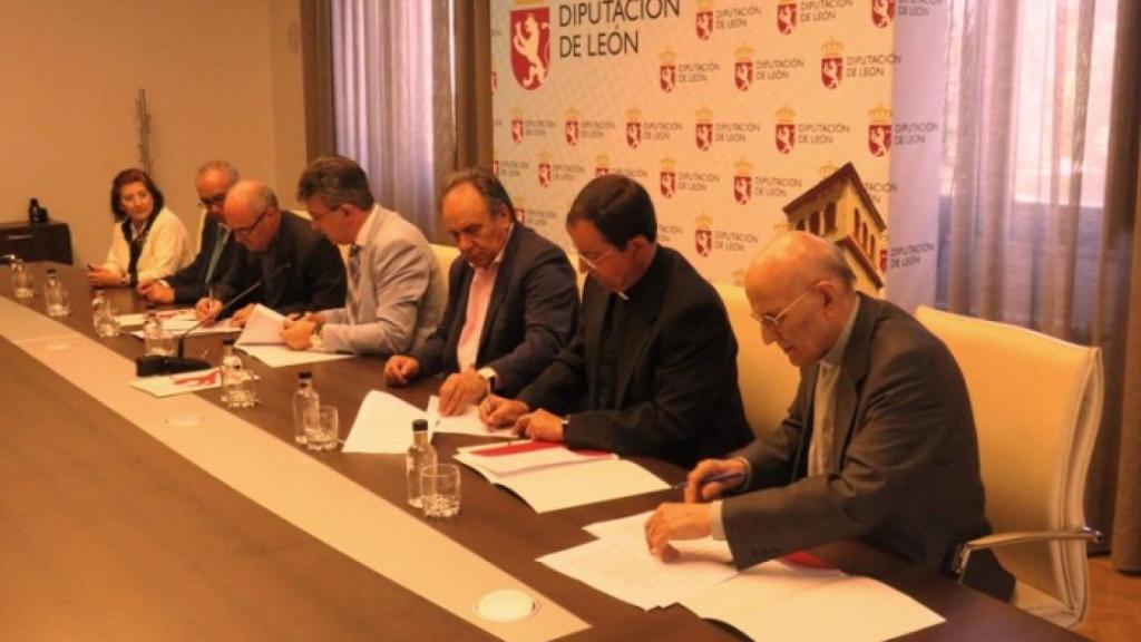 convenios iglesia Dipu León