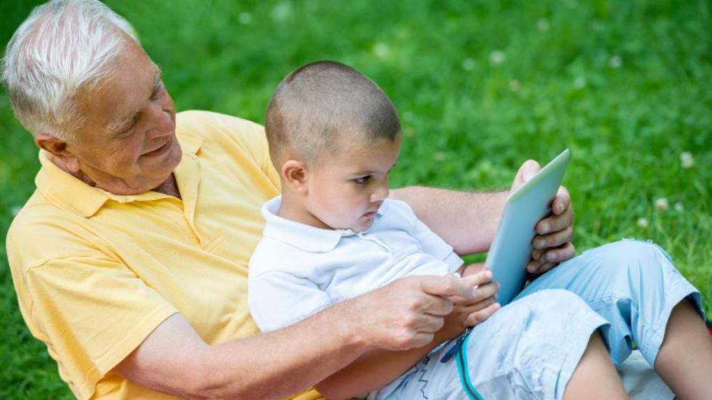 Celebrando juntos el Día de los abuelos.