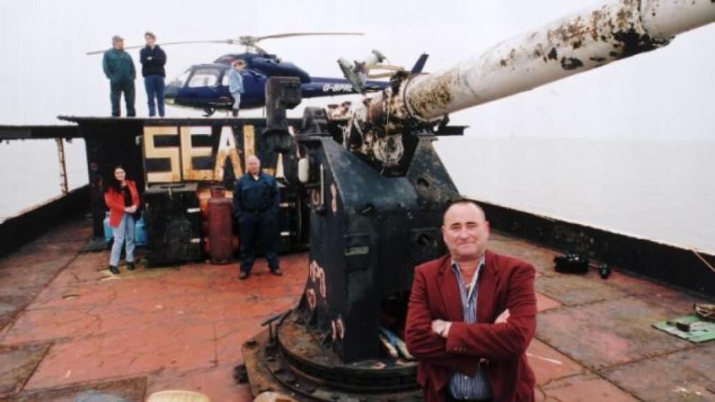 Michael Bates, actual príncipe de Sealand.