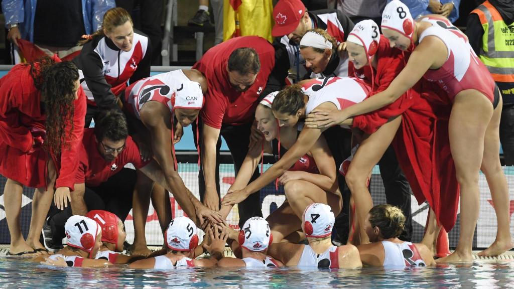 El juego en conjunto, una de los secretos de este equipo. EFE